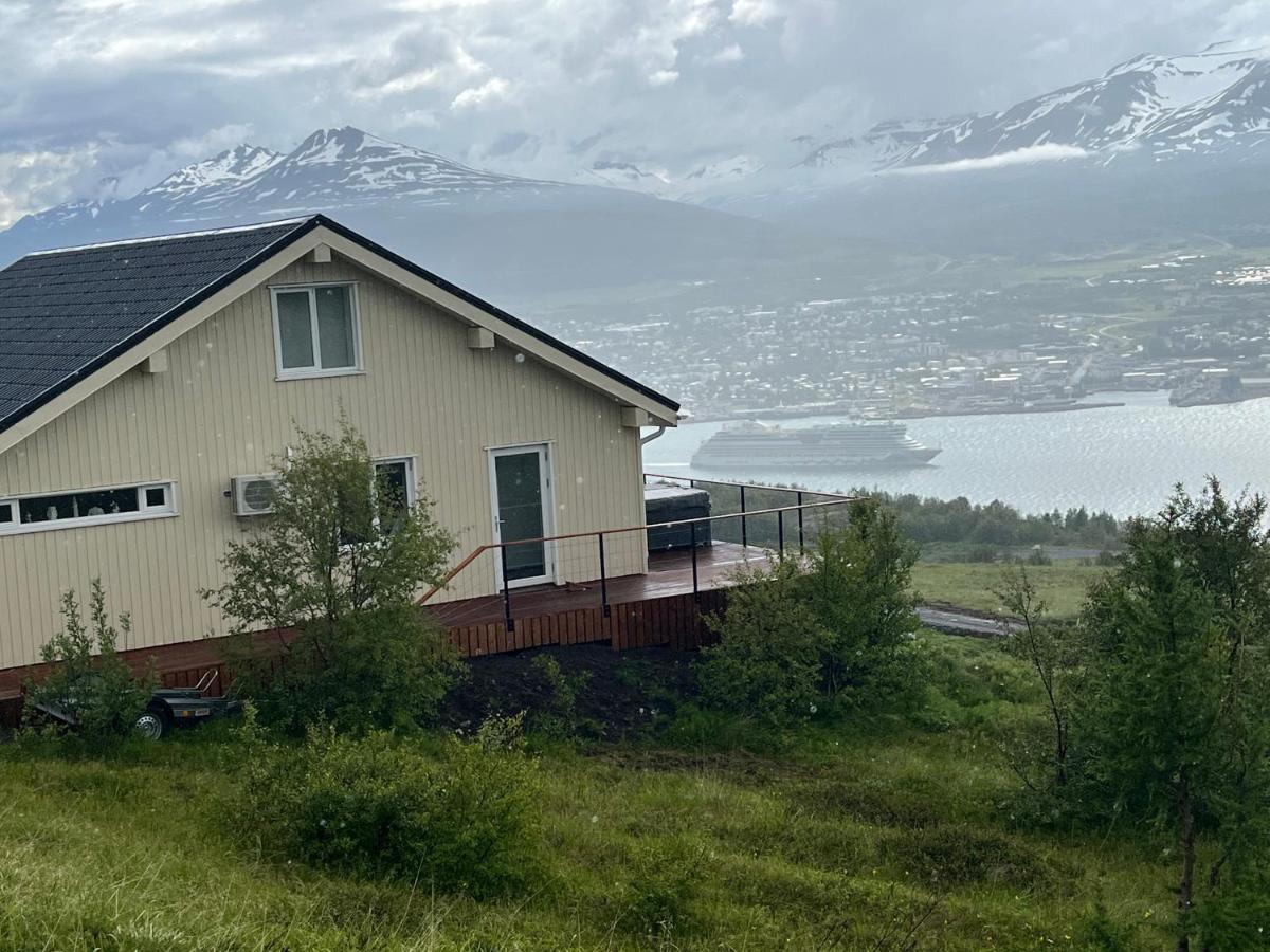 Akureyri - Cabin With An Amazing View Exterior foto