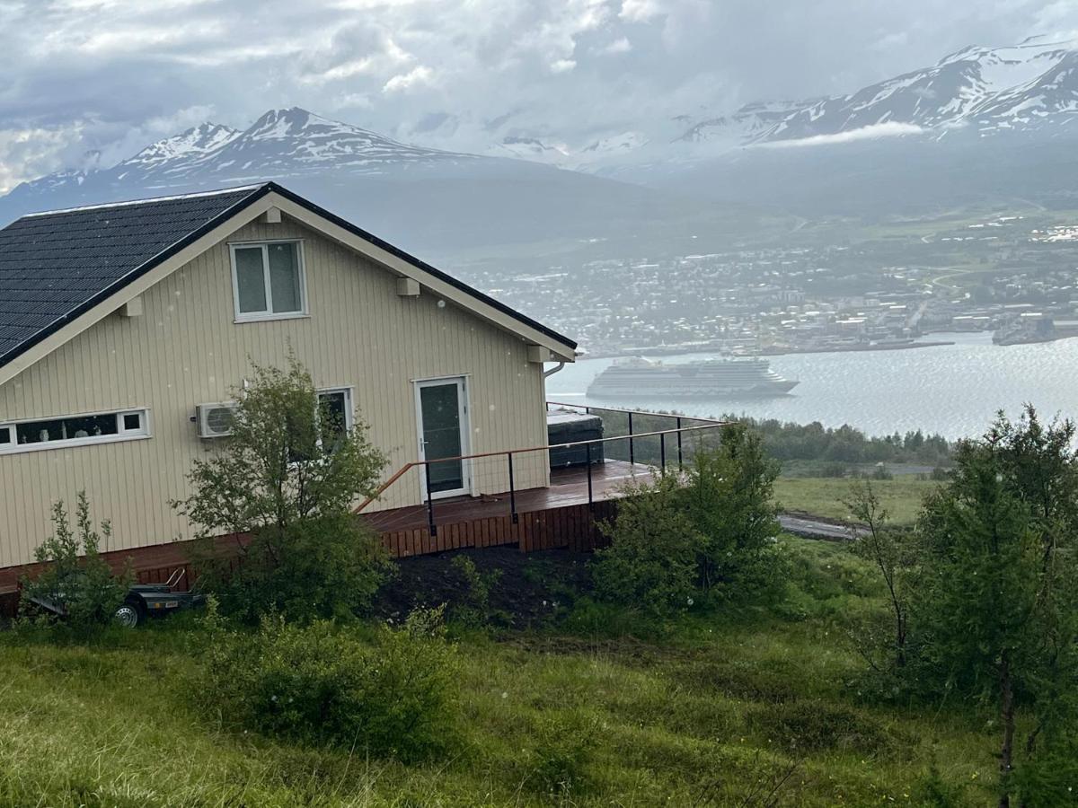 Villa Akureyri - Cabin With An Amazing View Exterior foto